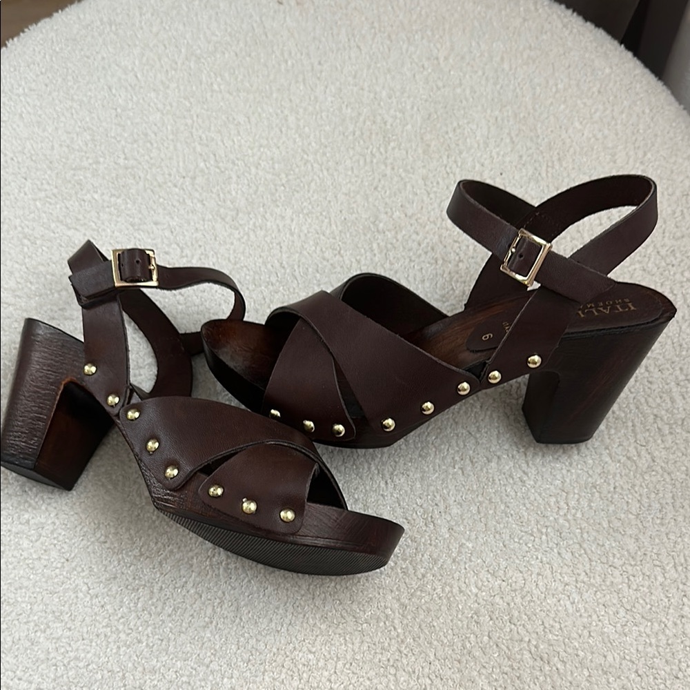 Italian Shoemakers Brown Gold Platform Sandals